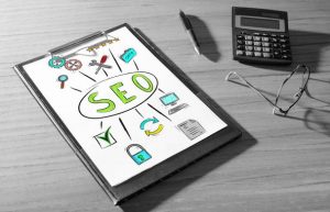 راهنمای جامع جذب مخاطب هدف: چکیده تجربیات نی‌نی‌سایت در سال 1404