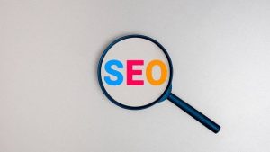 آموزش جامع بازاریابی آنلاین: چکیده تجربیات نی‌نی‌سایت، 12 نکته خاص، سوالات متداول و راهنمای عملی