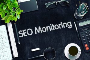 جذب مخاطب هدف: چکیده‌ای از تجربیات طلایی نی‌نی‌سایت در سال 1404